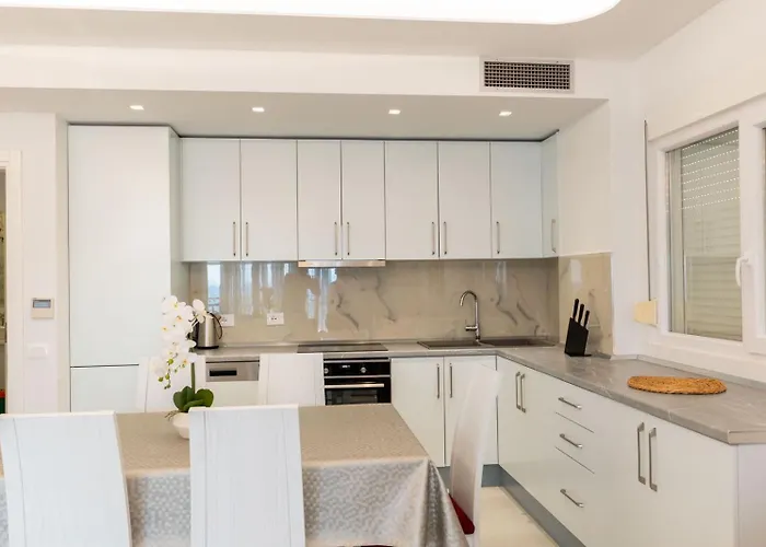 Luxury Sea View * Sarandë