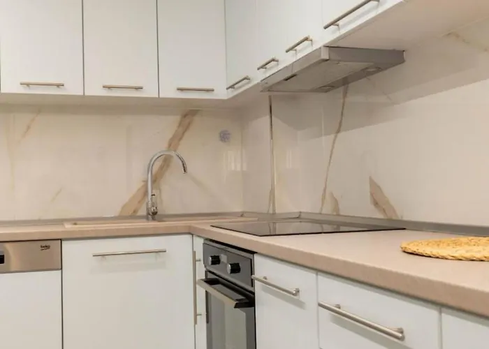 Luxury Sea View Apartment *