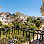 Luxury Sea View
