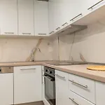 Luxury Sea View Apartment *