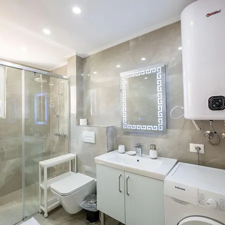 Luxury Sea View Appartement Saranda